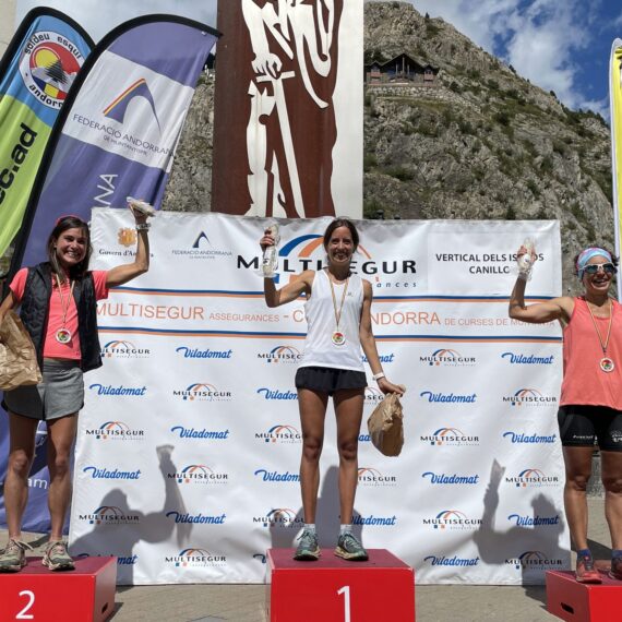 Podi Absoluta Dona. Ariadna Fenes, Sílvia Puigarnau, Roser Español